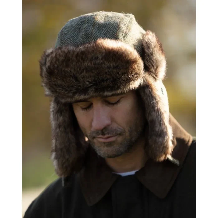 Walker & Hawkes – Harris Tweed Charles Trapper Hat - Image 3