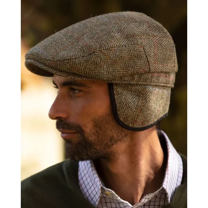 Walker & Hawkes – Edward Harris Tweed Flat Cap fülvédővel
