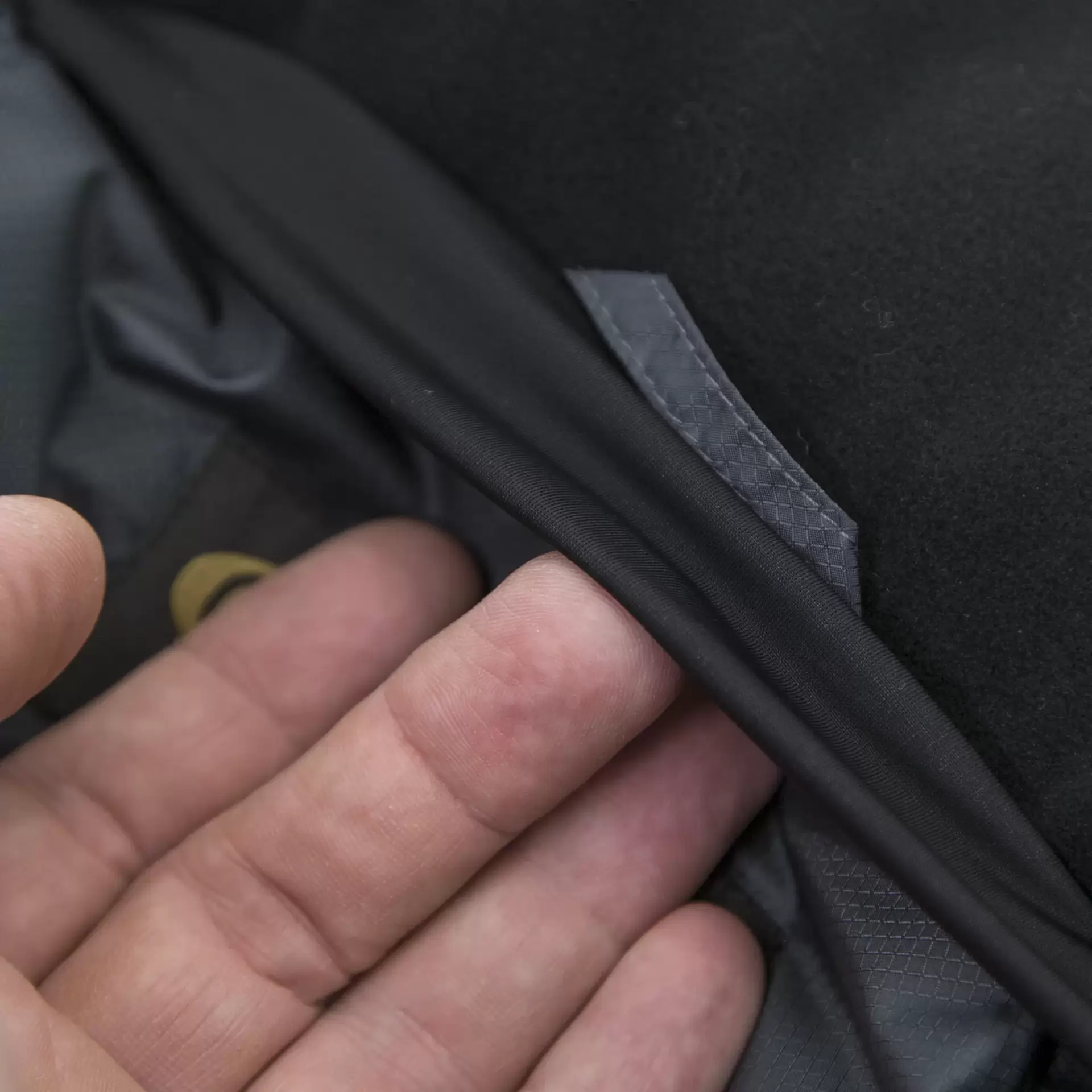 Carinthia LIG 4.0 Jacket könnyű G-LOFT® kabát – Urban Grey – szürke – gyári termékfotó 27