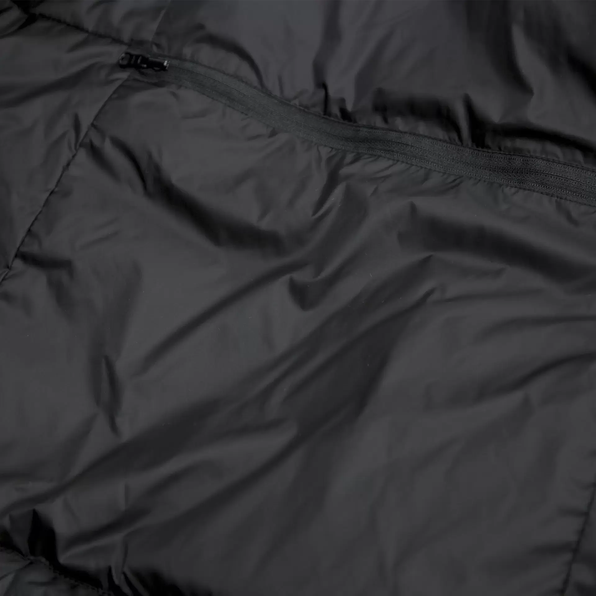 Carinthia LIG 4.0 Jacket könnyű G-LOFT® kabát – Fekete – gyári termékfotó 35