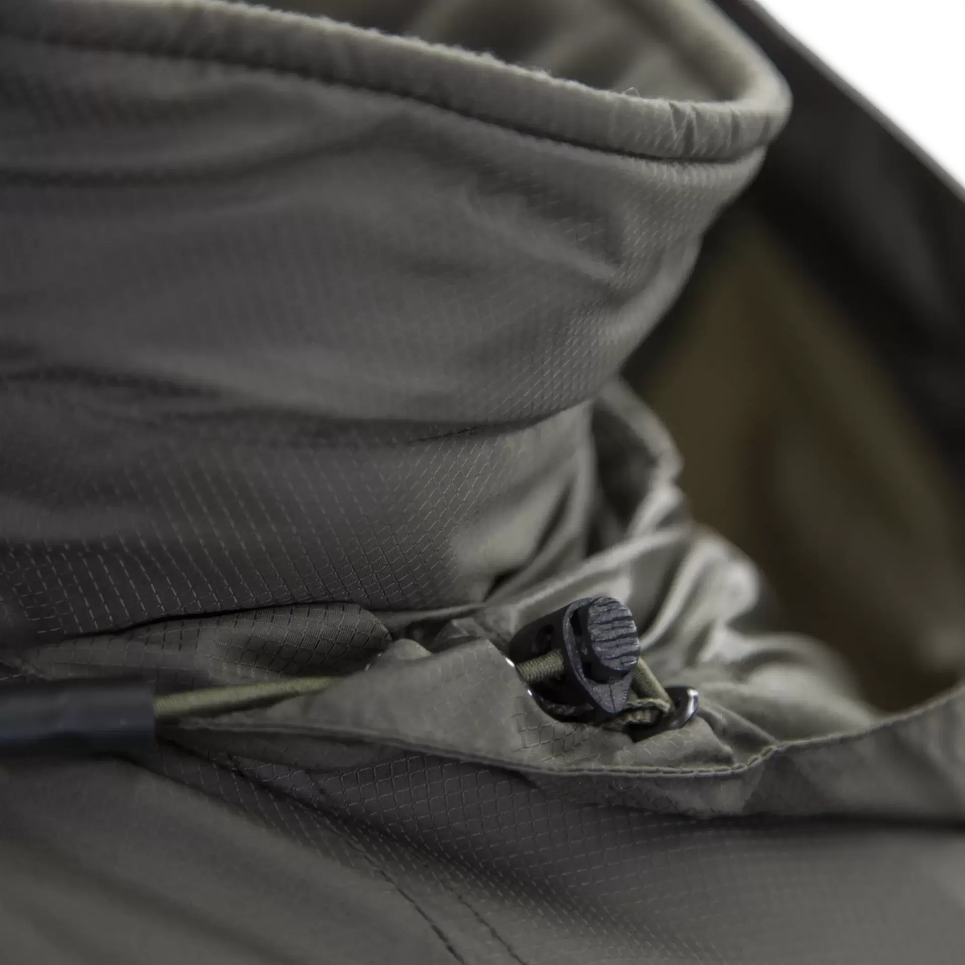 Carinthia LIG 4.0 Jacket könnyű G-LOFT® kabát – Olíva – gyári termékfotó 18