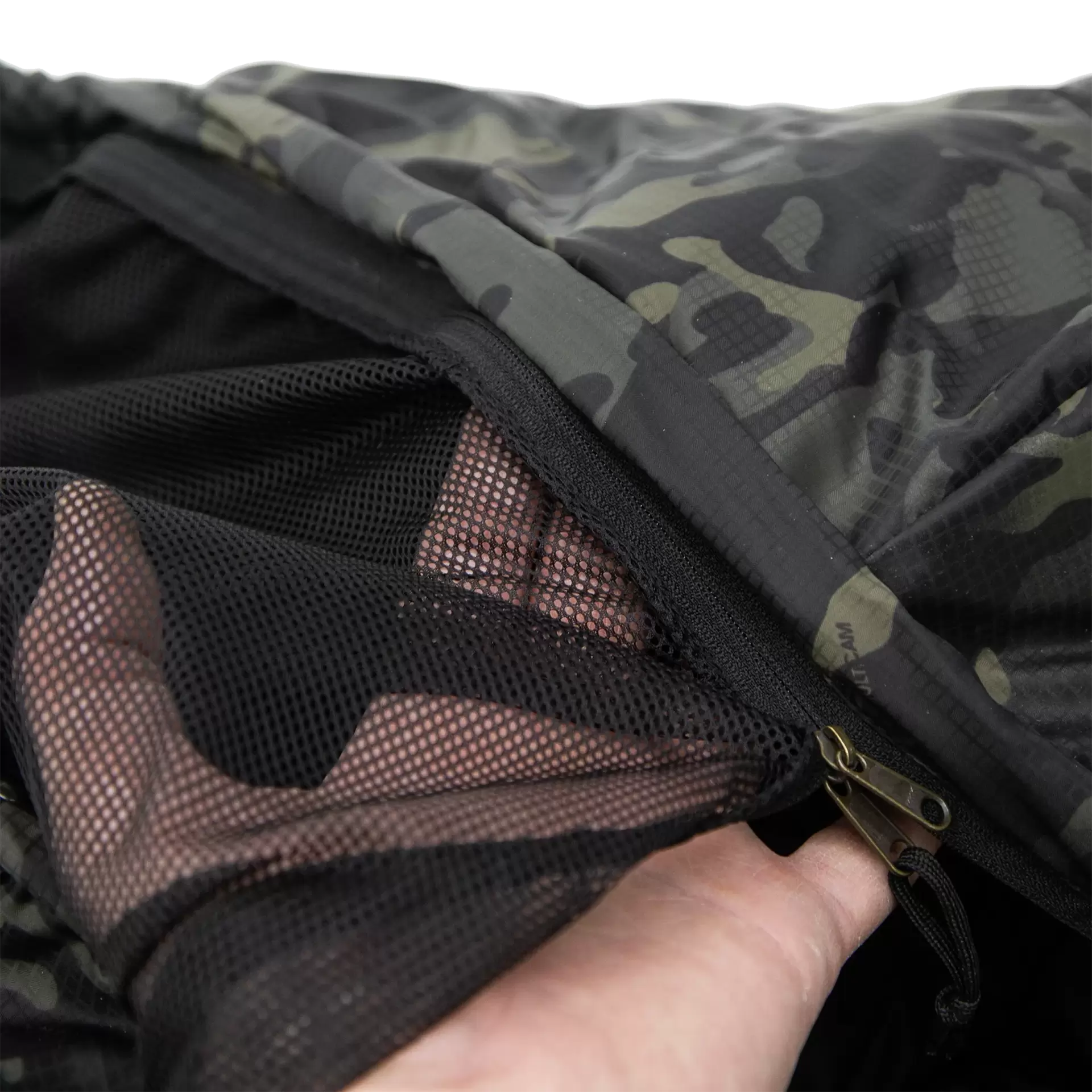 Carinthia Tropen – nyári hálózsák szúnyoghálóval – Multicam Black – gyári termékfotó 42
