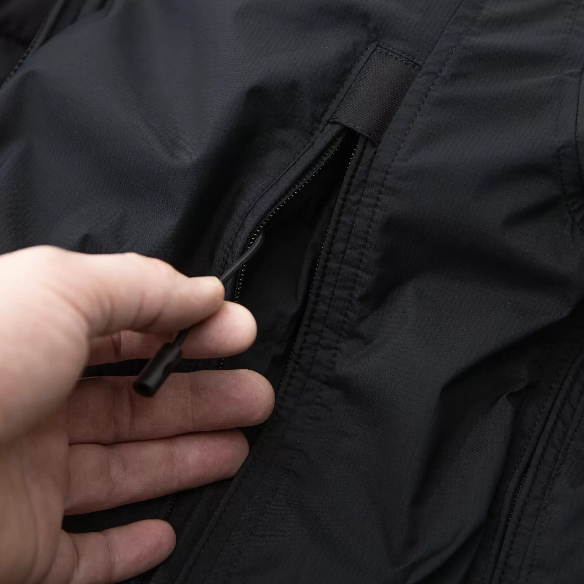 Carinthia HIG 5.0 Jacket – nagy szigetelésű téli kabát – Fekete – gyári termékfotó 22