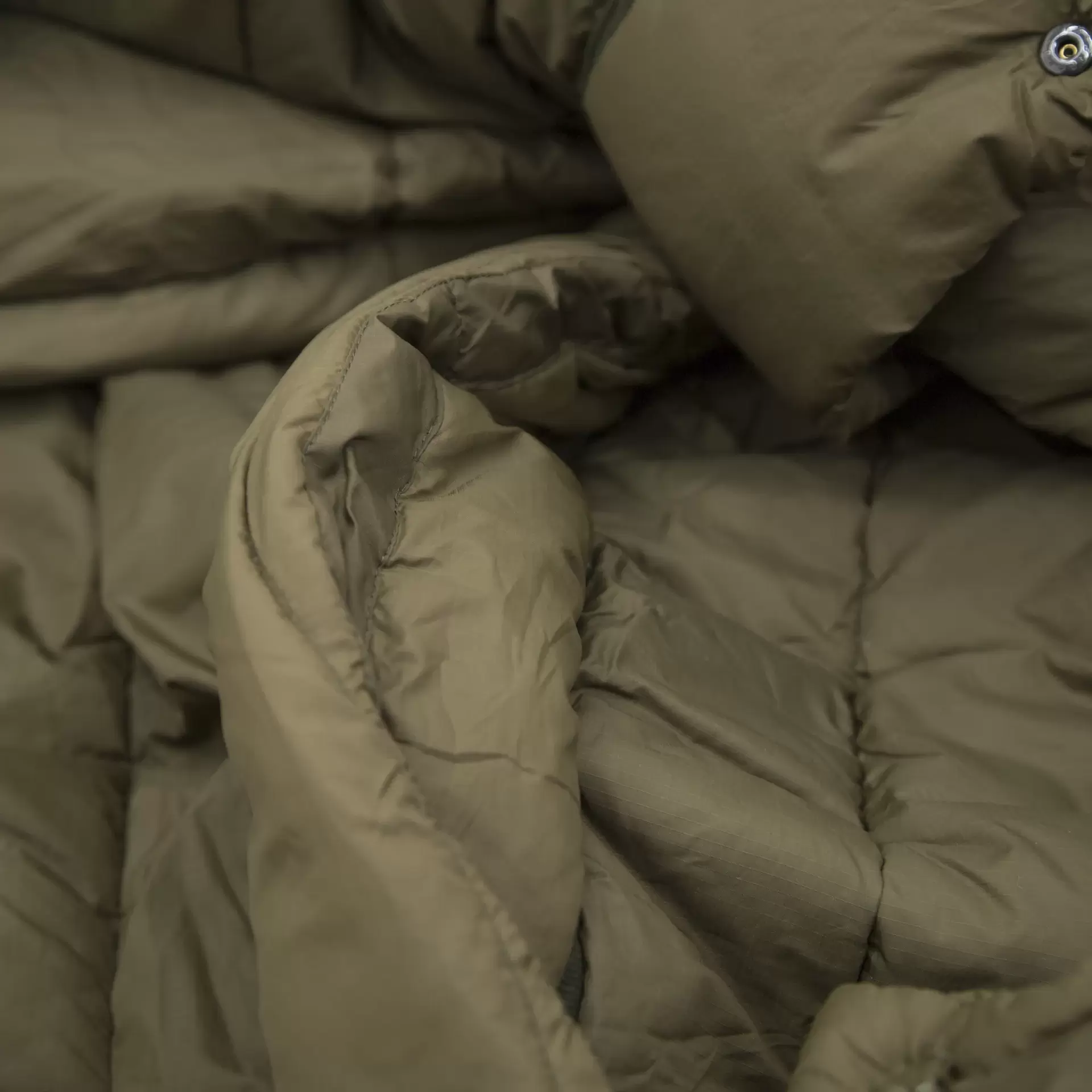 Carinthia Survival One – háromrétegű téli hálózsák – Olíva – gyári termékfotó 9