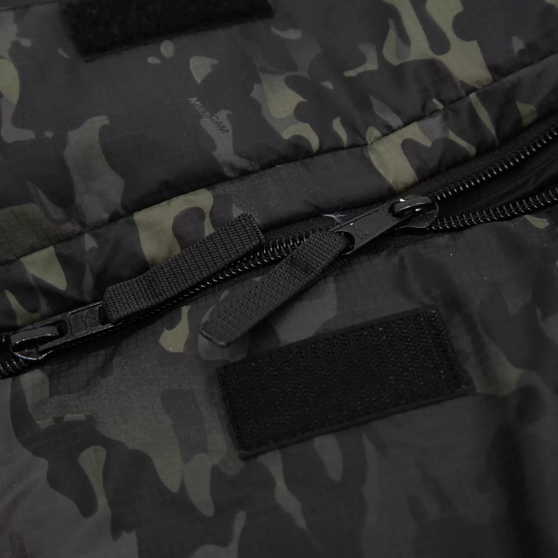 Carinthia Defence 4 háromévszakos G-LOFT hálózsák – Multicam Black – gyári termékfotó 29