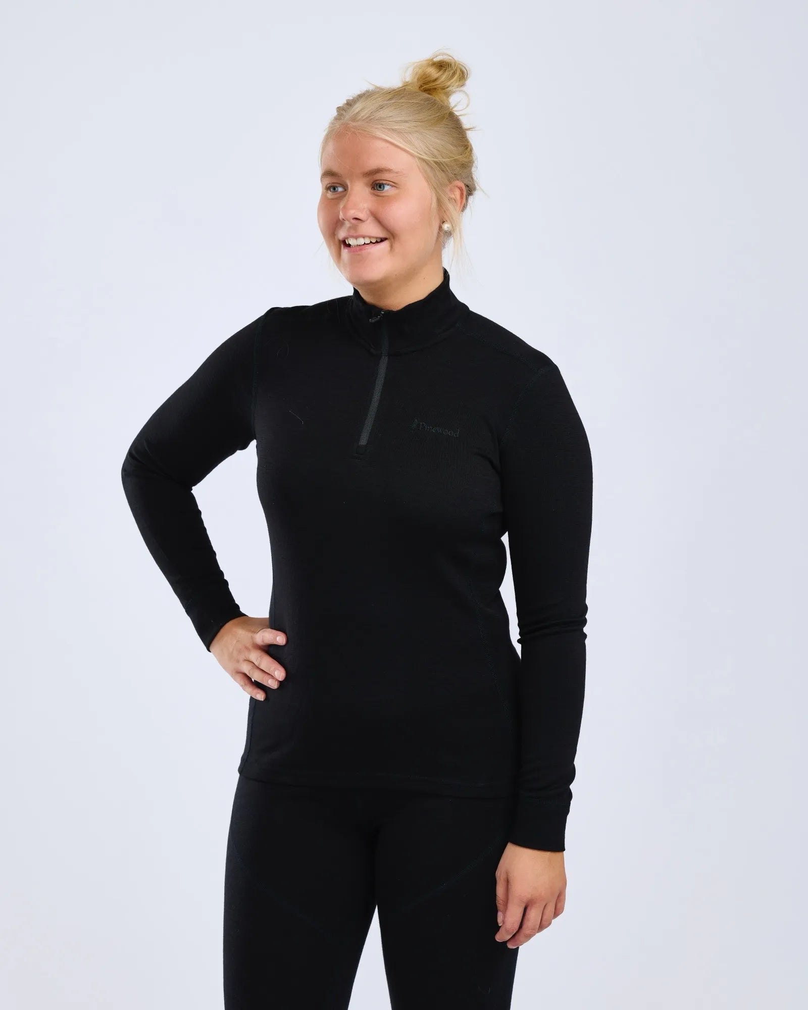 Abisko Merino Base Layer Half Zip W's – Smoke Black (437) – 3406