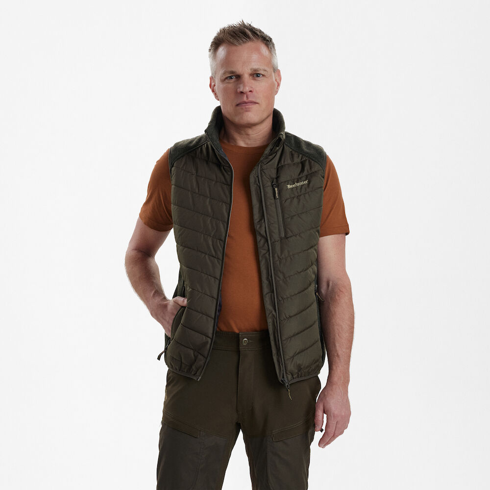Deerhunter MOOR Padded with Knit bélelt vadászmellény – 4572 – Timber – erdei barna (393) – elölnézet