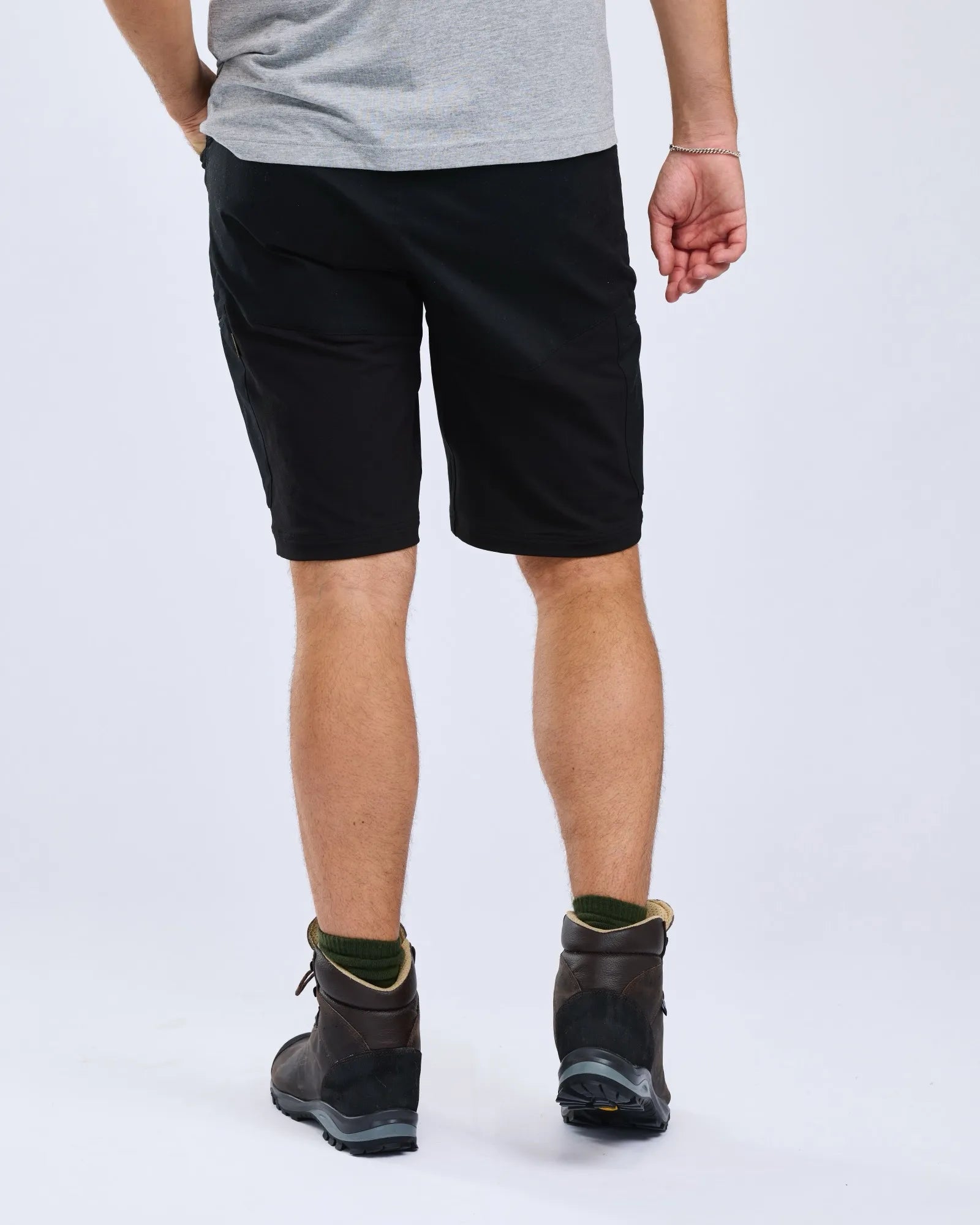 Finnveden Hybrid Shorts M's – Black (400) – 5504