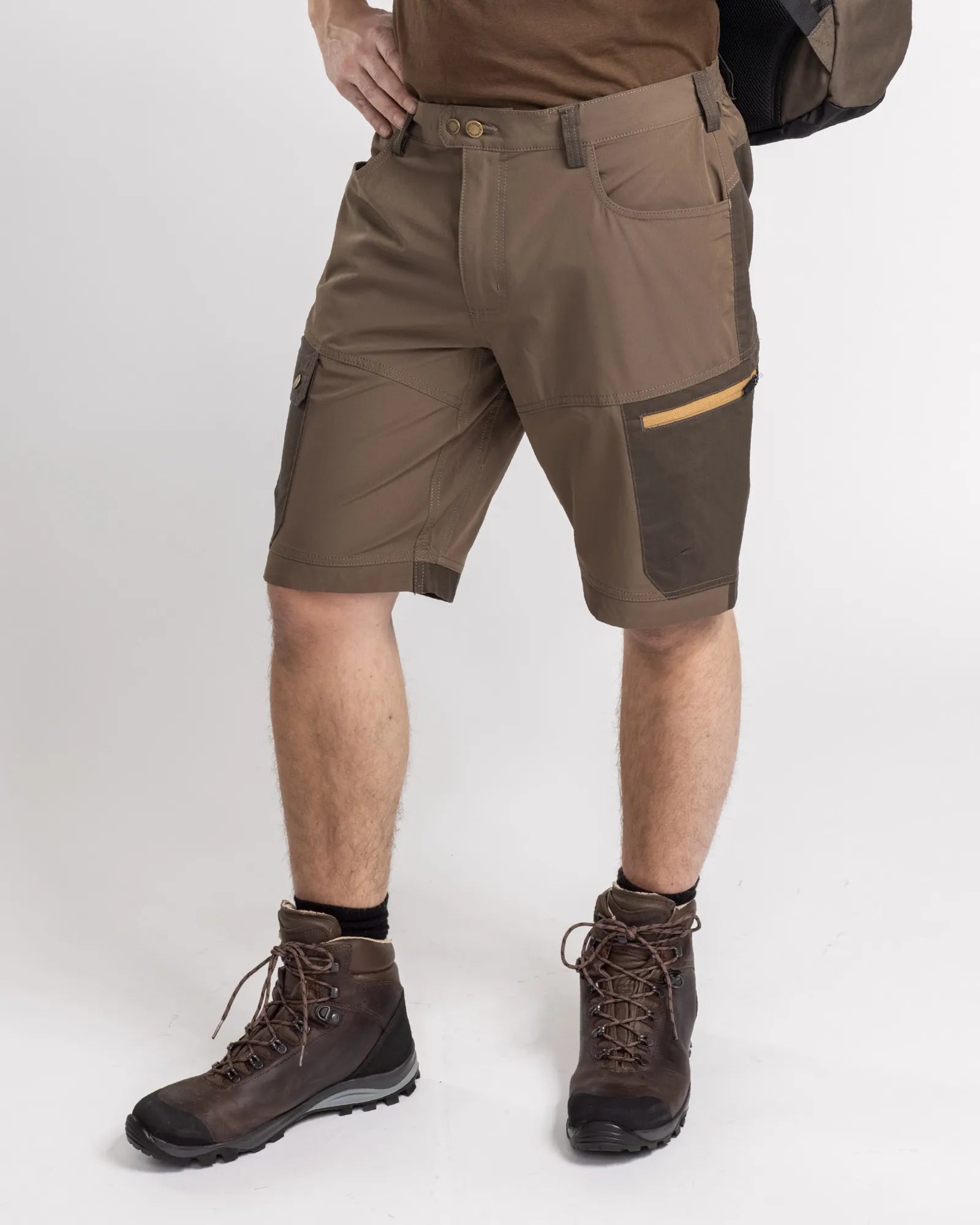 Finnveden Trail Hybrid Shorts M's – EarthBrown/D.Olive (265) – 5316