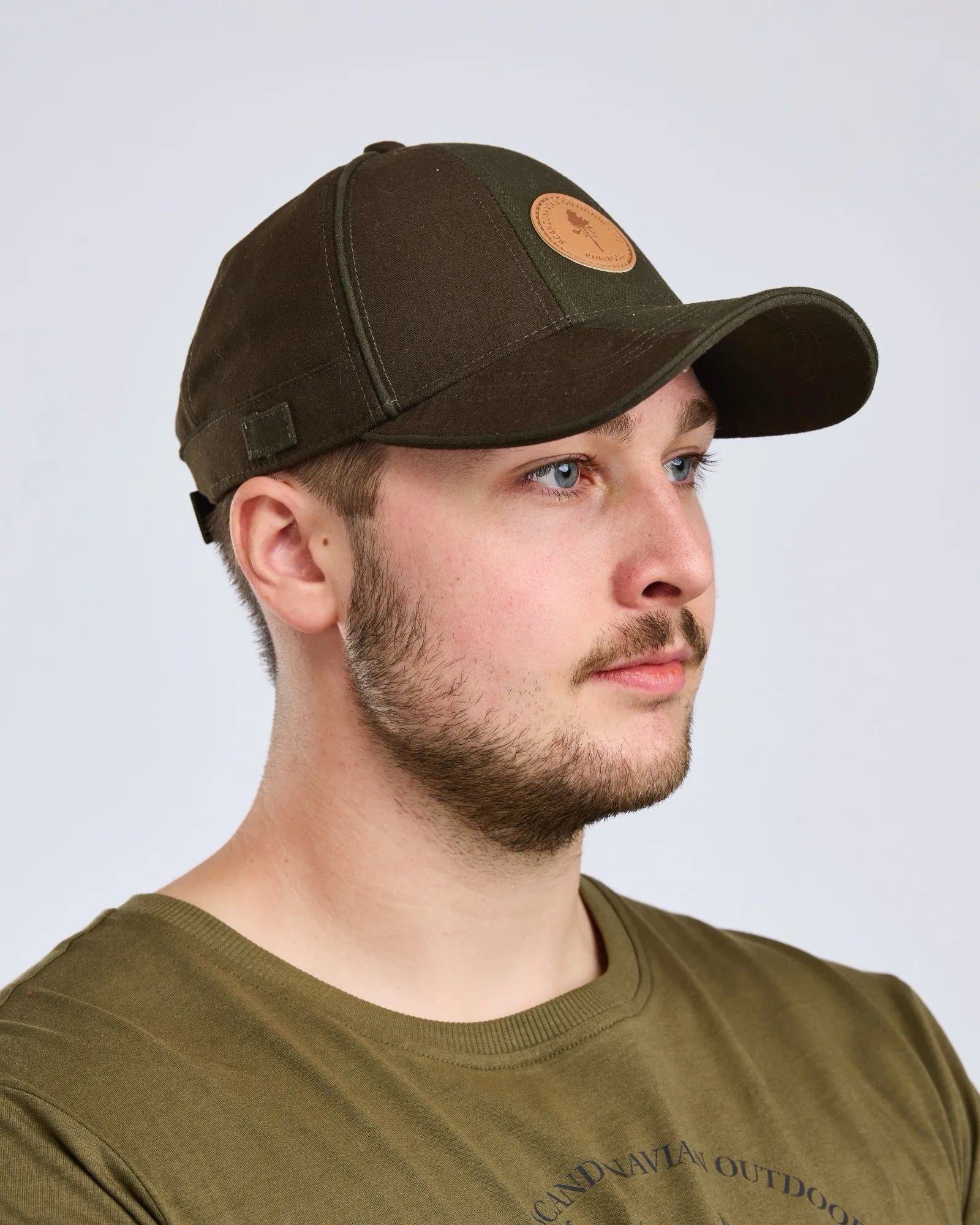 Furudal Waterproof Hunters Cap – Suede Brown/Mossgreen (240) – 1160