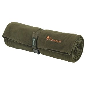 Pinewood® Comfy Fleece Blanket – H.Green (114) – 9108
