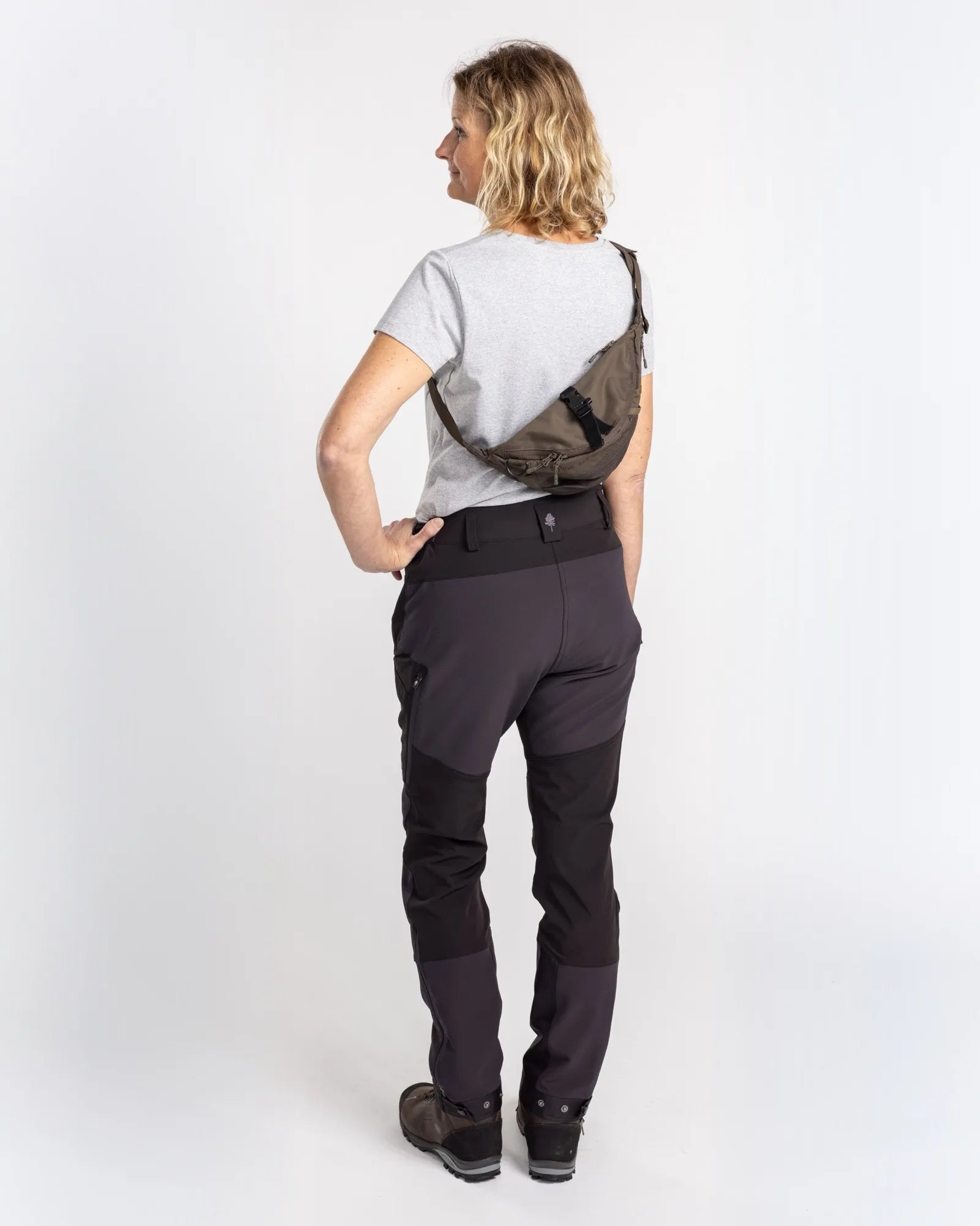 Pinewood® Cross Waist Pack 4L – D.Olive (128) – 1915
