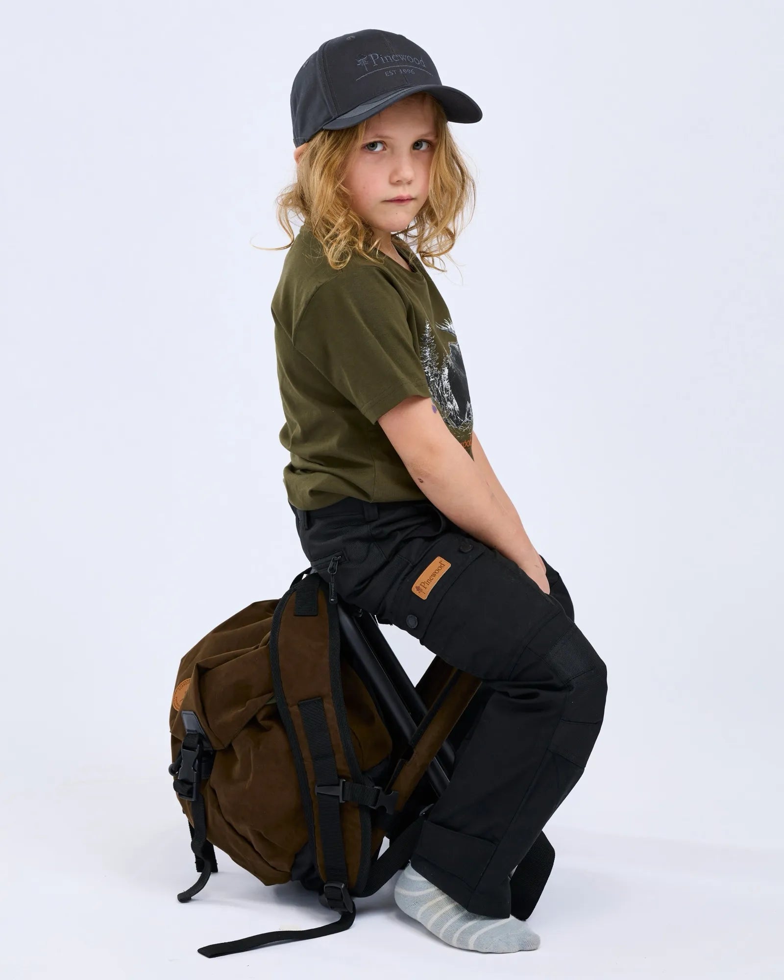 Pinewood® Hunting Chair Backpack K's – Suede Brown (241) – 1919