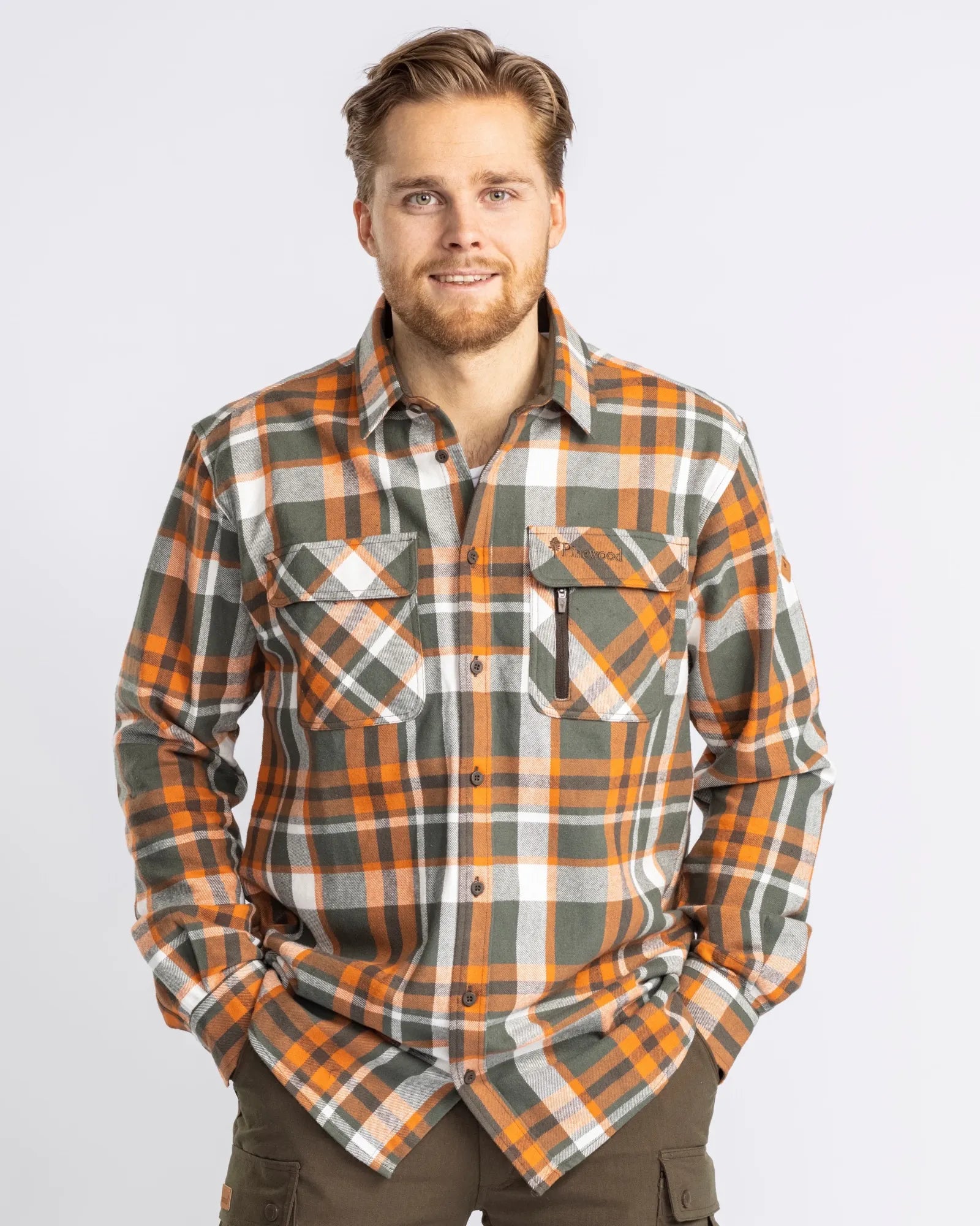 Pinewood® Lappland Rough Flannel Shirt M's – Green/Orange (120) – 5487