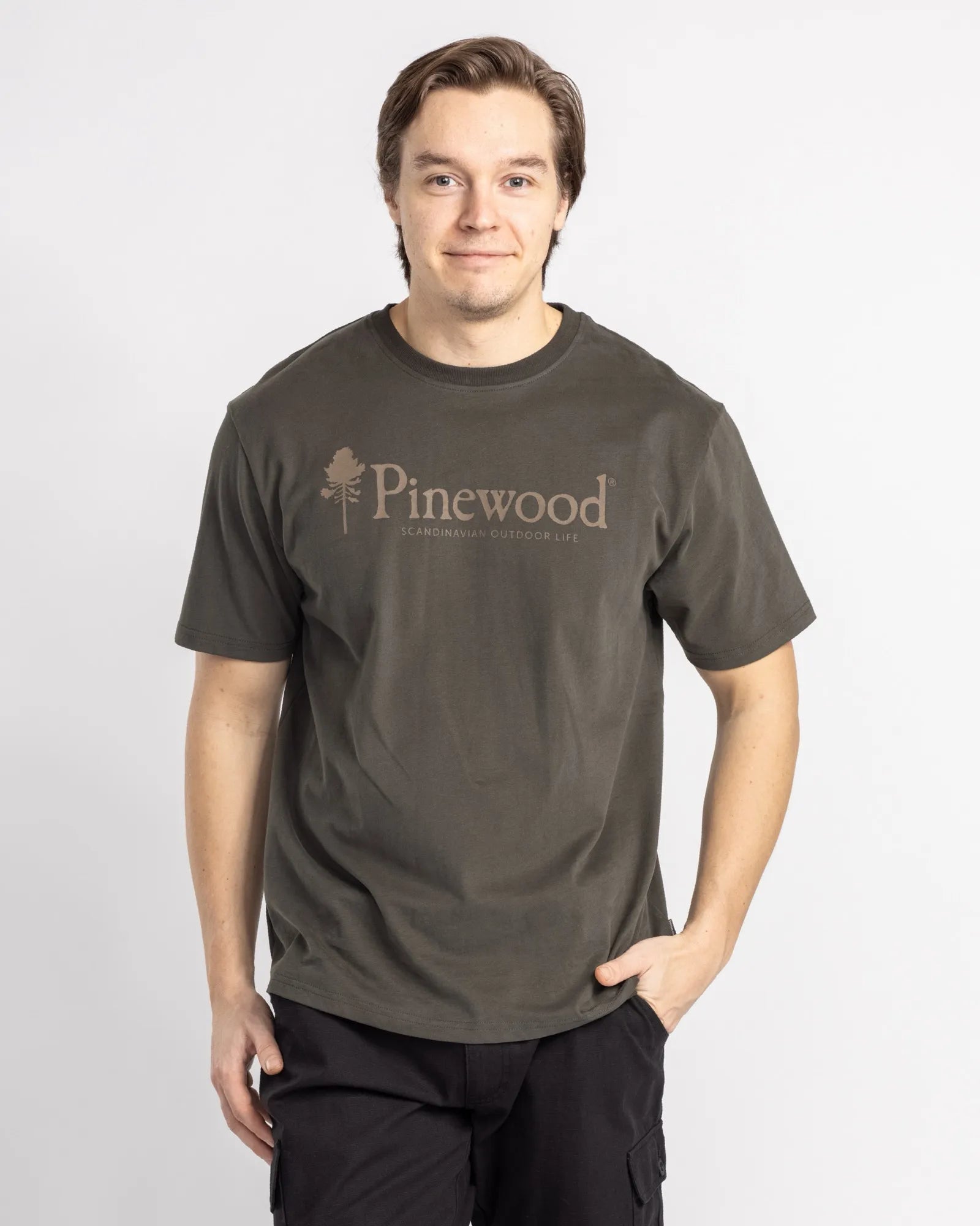 Pinewood® Outdoor Life T-shirt M's – D.Green (103) – 5445
