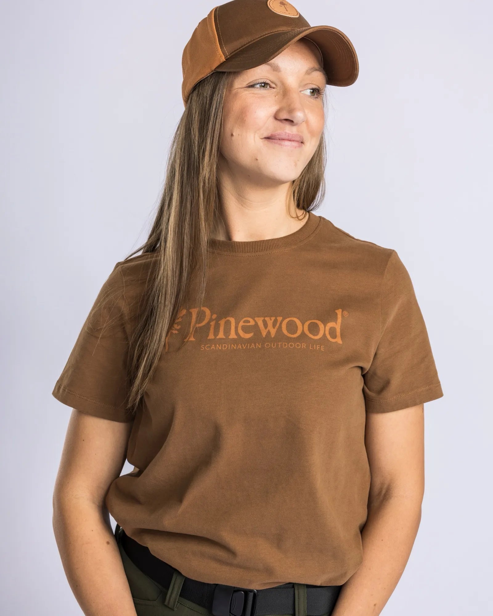 Pinewood® Outdoor Life T-shirt W's – Nougat (213) – 3445
