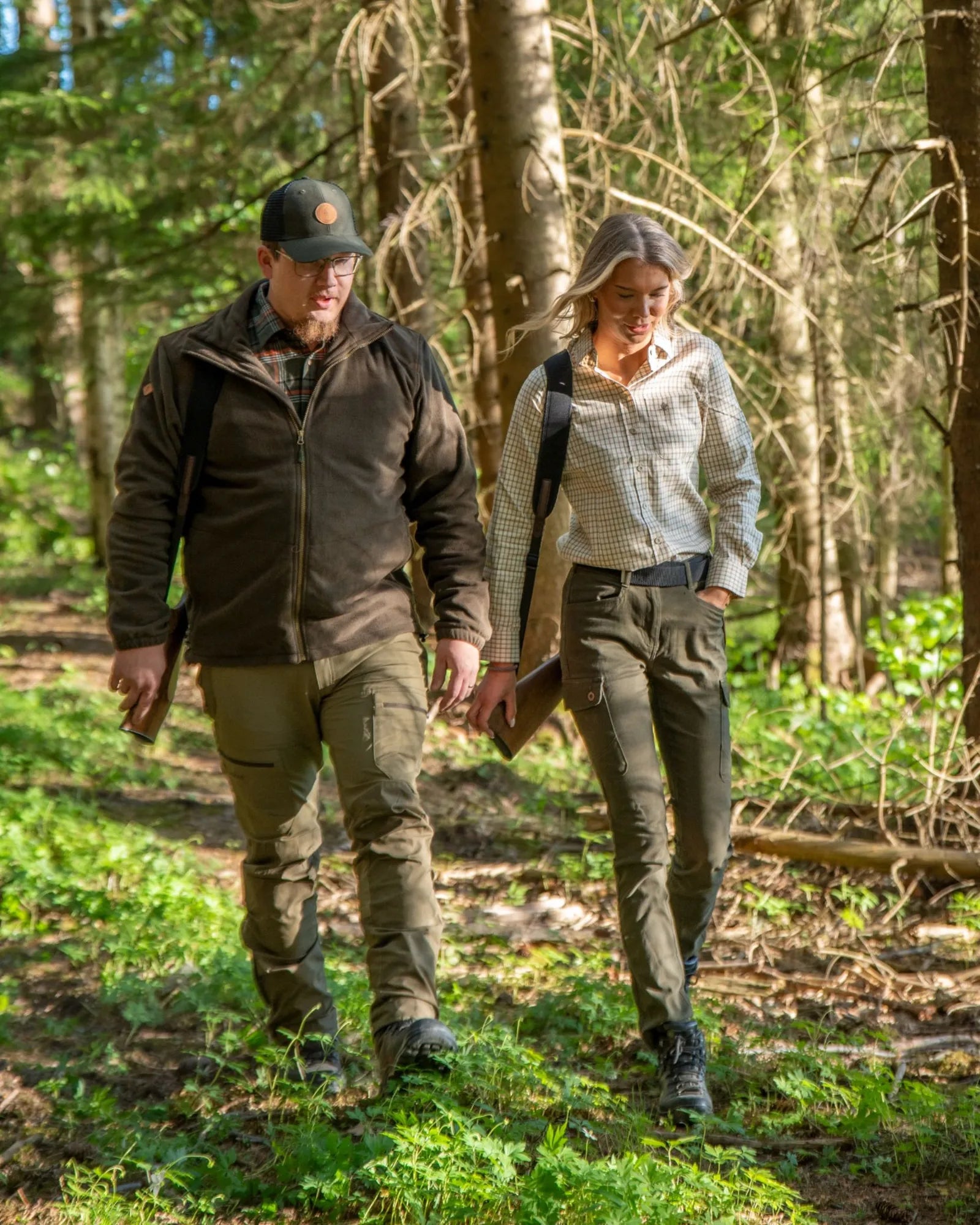 Pinewood® Retriever Fleece Jacket M's – D.Olive/Suede Brown (186) – 9495