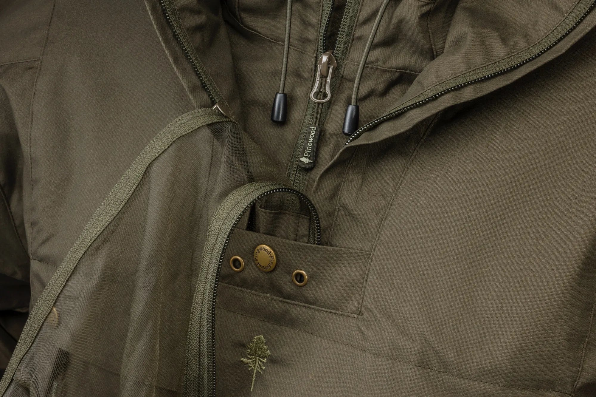 Pinewood® Tikaani TC-Stretch Anorak M's – H.Olive (713) – 5095